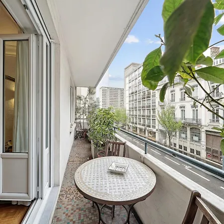 Apartment Magnifique Au Coeur Du 6eme Lyon